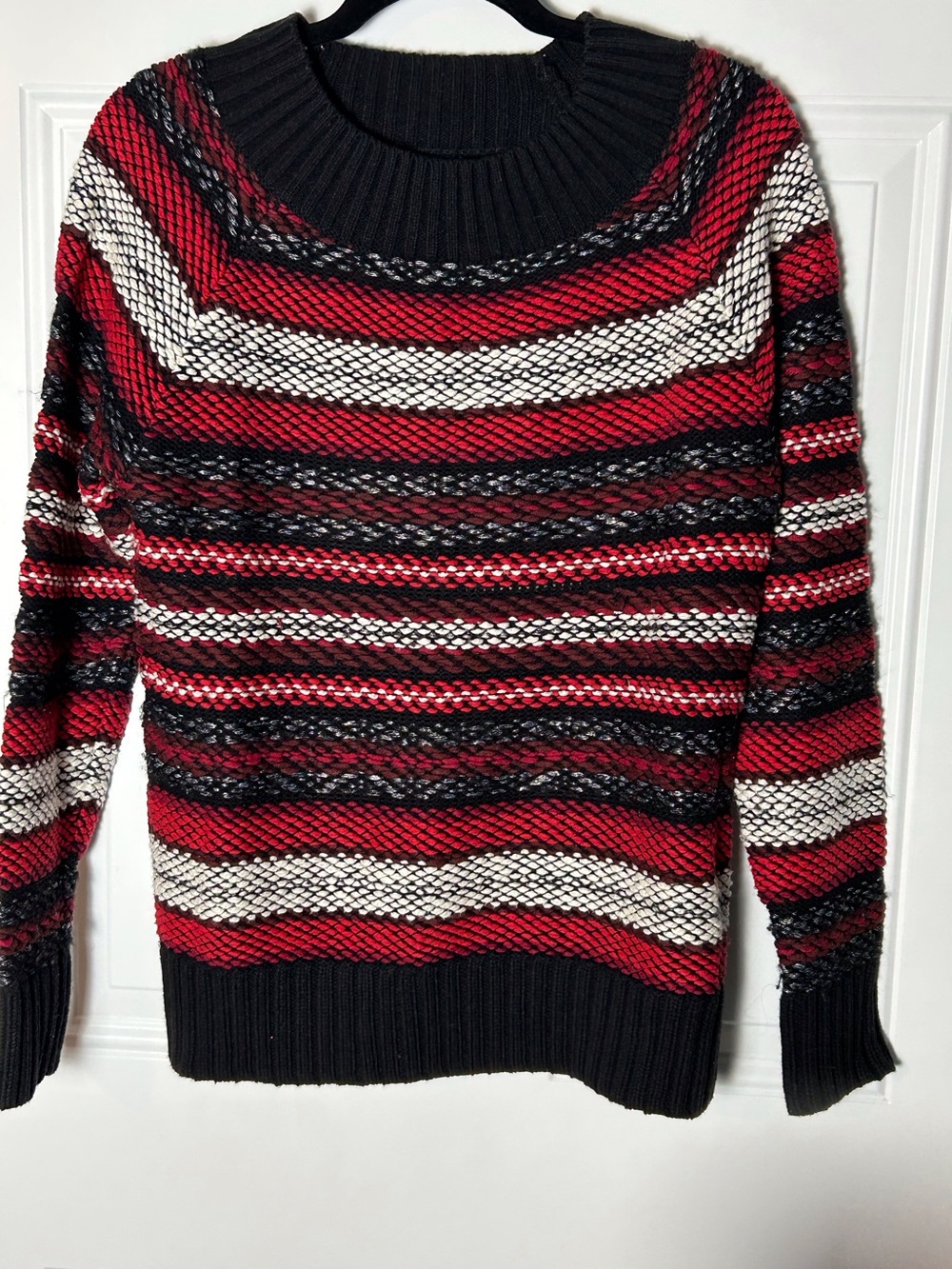 Eye Catching M Chunky Bold Striped Textured Crewneck Sweater Red Black White - Picture 2 of 5